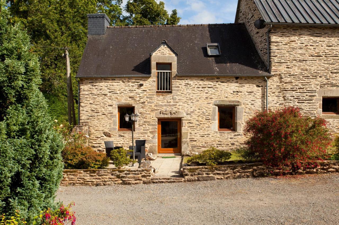 Stone Cottage With Modern Cosy Interior Near To Josselin Perfect Retreat For Writers Or Star Gazers Guegon Exterior photo